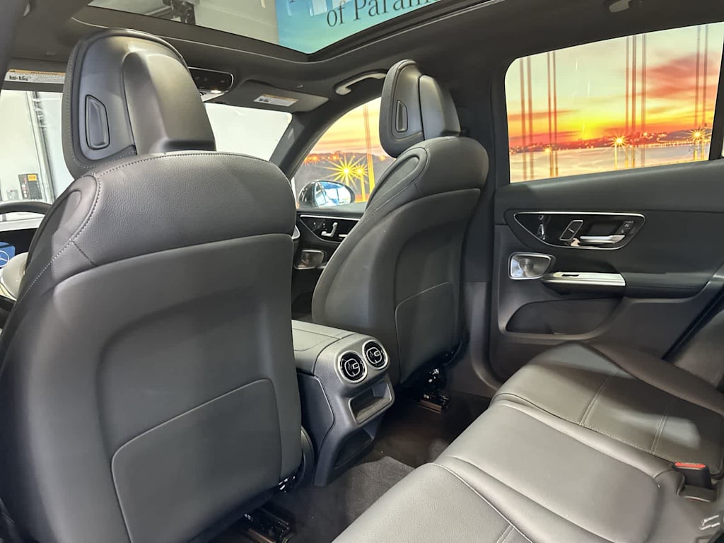 Thumbnail: 2026 Mercedes-Benz GLC - 13