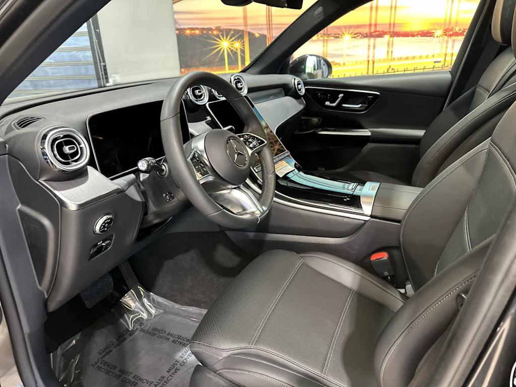 Thumbnail: 2026 Mercedes-Benz GLC - 12