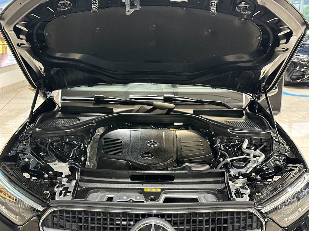 Thumbnail: 2026 Mercedes-Benz GLC - 9