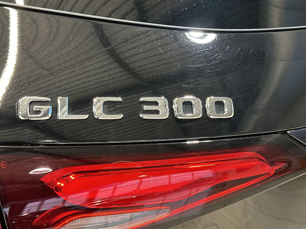 Thumbnail: 2026 Mercedes-Benz GLC - 30