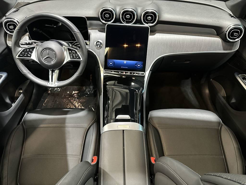 Thumbnail: 2026 Mercedes-Benz GLC - 2
