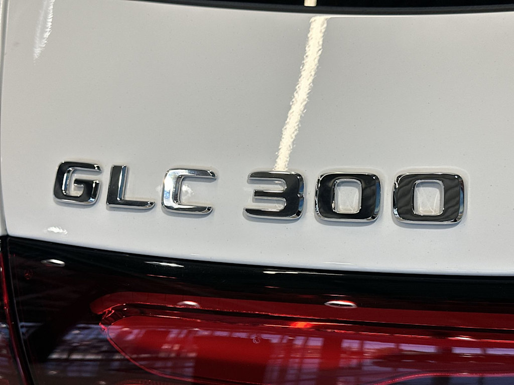 Thumbnail: 2026 Mercedes-Benz GLC - 7