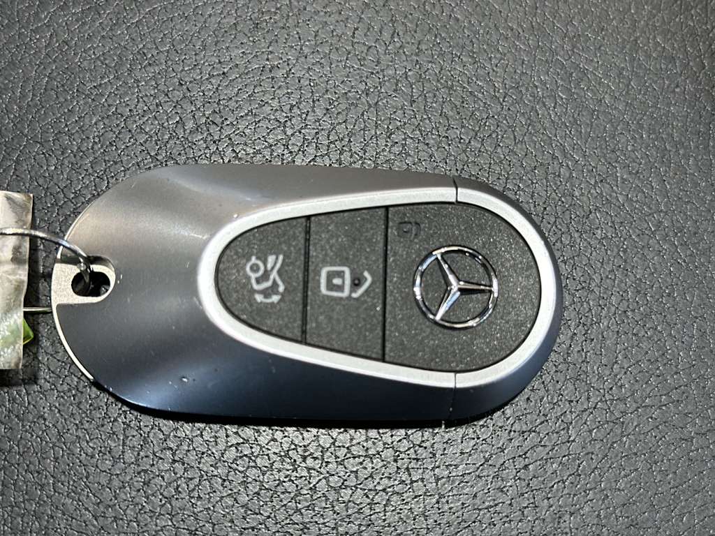 Thumbnail: 2026 Mercedes-Benz GLC - 17
