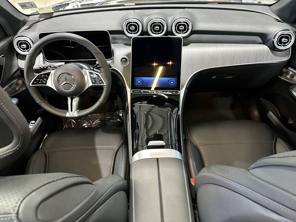 Thumbnail: 2026 Mercedes-Benz GLC - 2