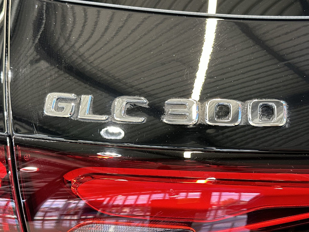 Thumbnail: 2026 Mercedes-Benz GLC - 7