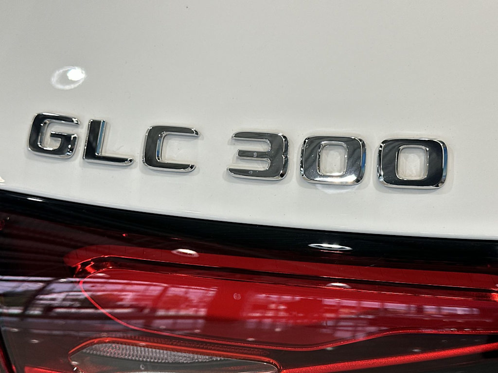 Thumbnail: 2026 Mercedes-Benz GLC - 7
