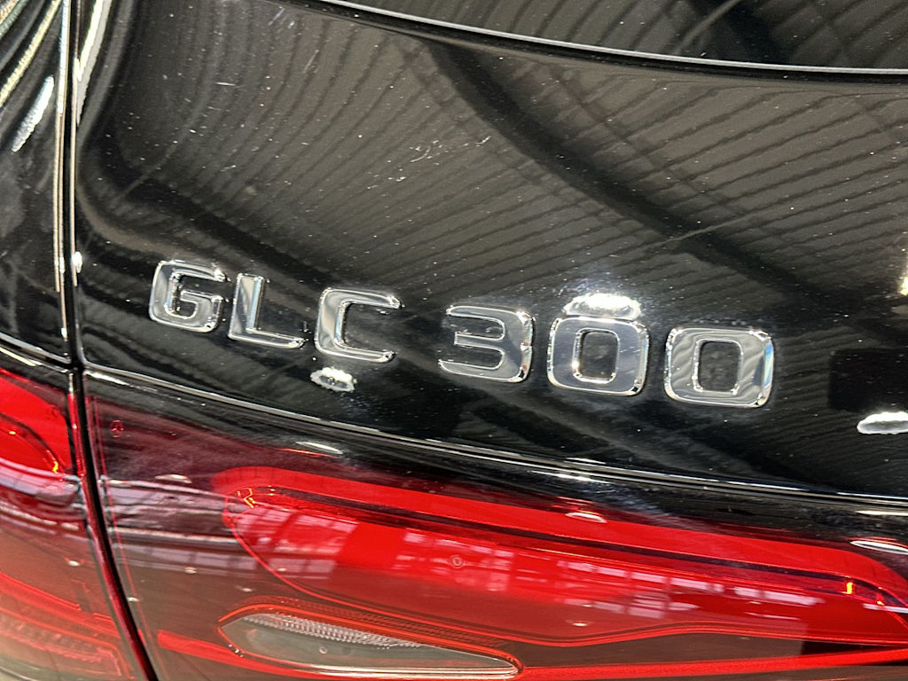 Thumbnail: 2023 Mercedes-Benz GLC - 30
