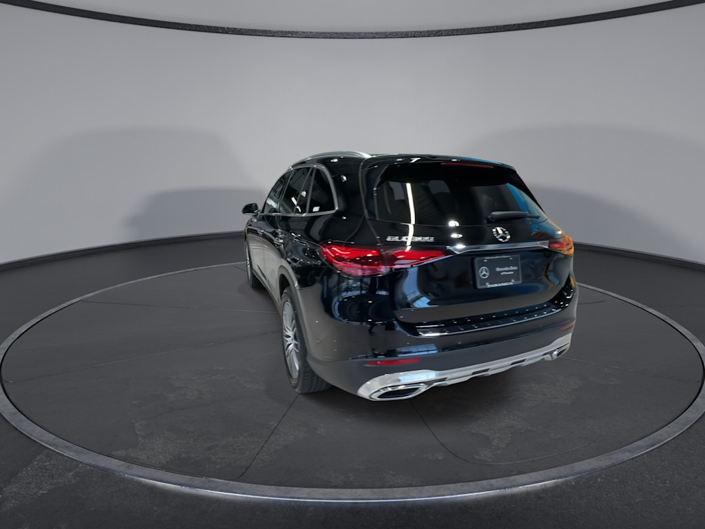 Thumbnail: 2023 Mercedes-Benz GLC - 7