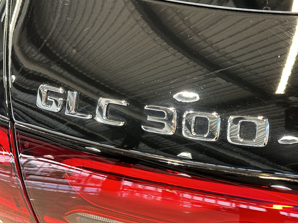 Thumbnail: 2023 Mercedes-Benz GLC - 30