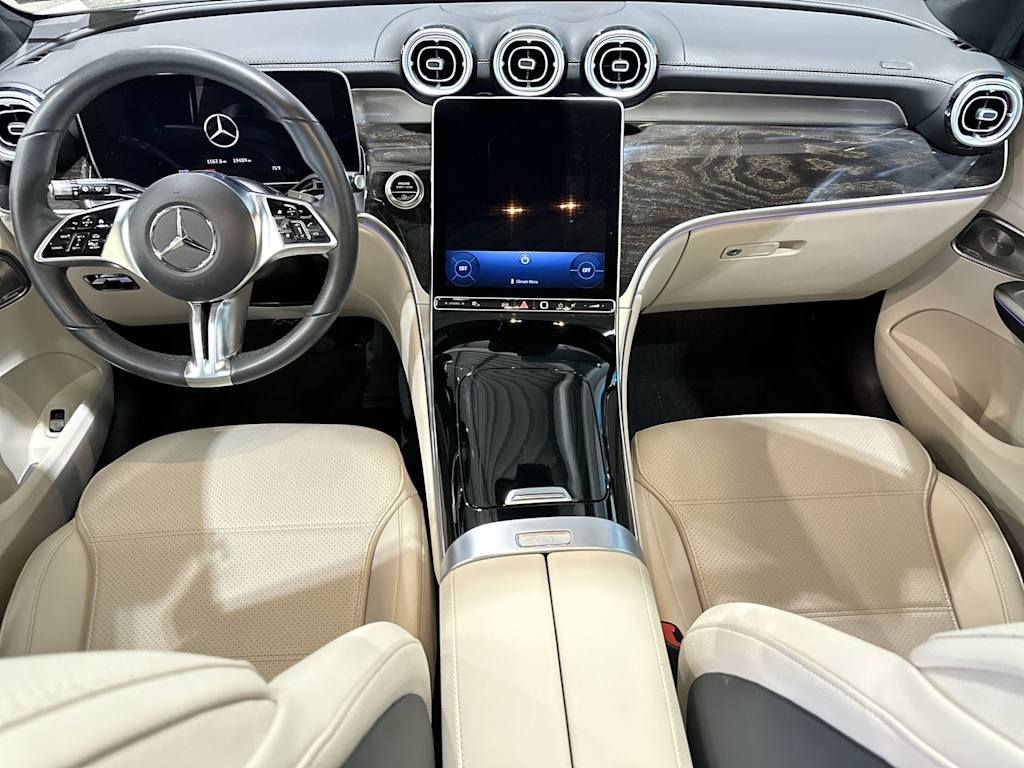 Thumbnail: 2025 Mercedes-Benz GLC - 2