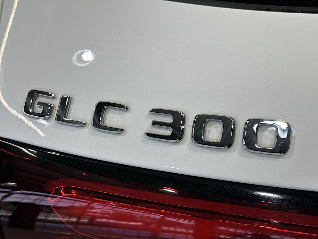 Thumbnail: 2025 Mercedes-Benz GLC - 7