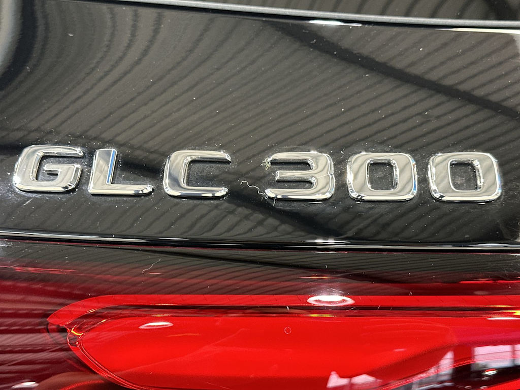 Thumbnail: 2026 Mercedes-Benz GLC - 31