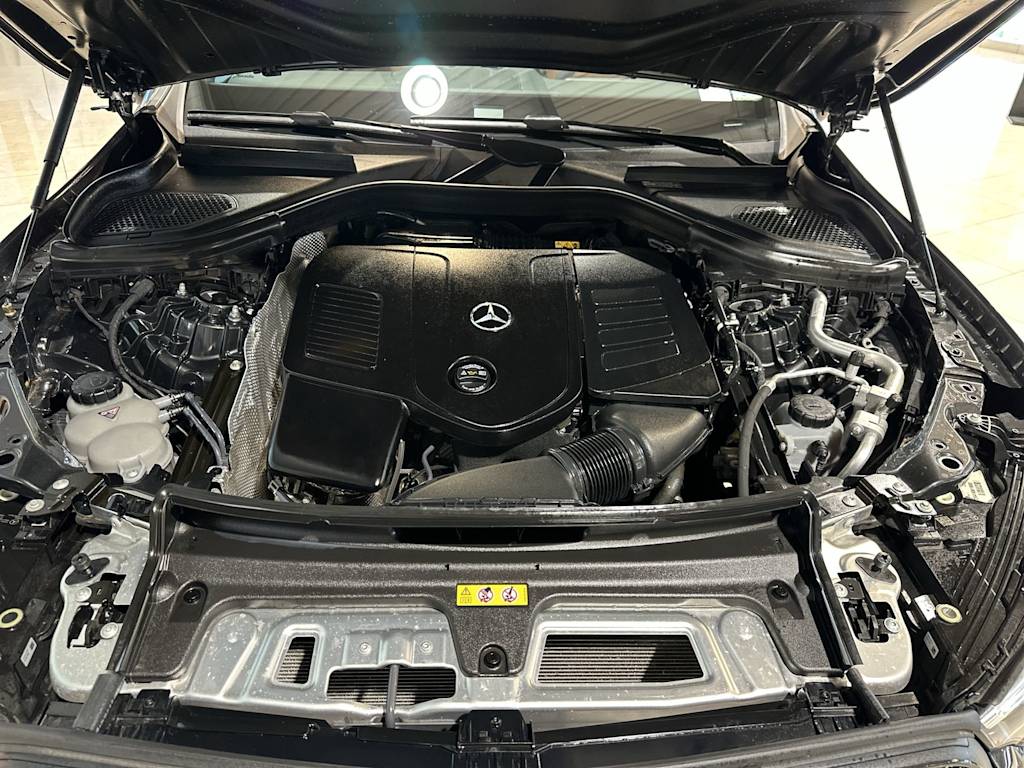Thumbnail: 2023 Mercedes-Benz GLC - 9
