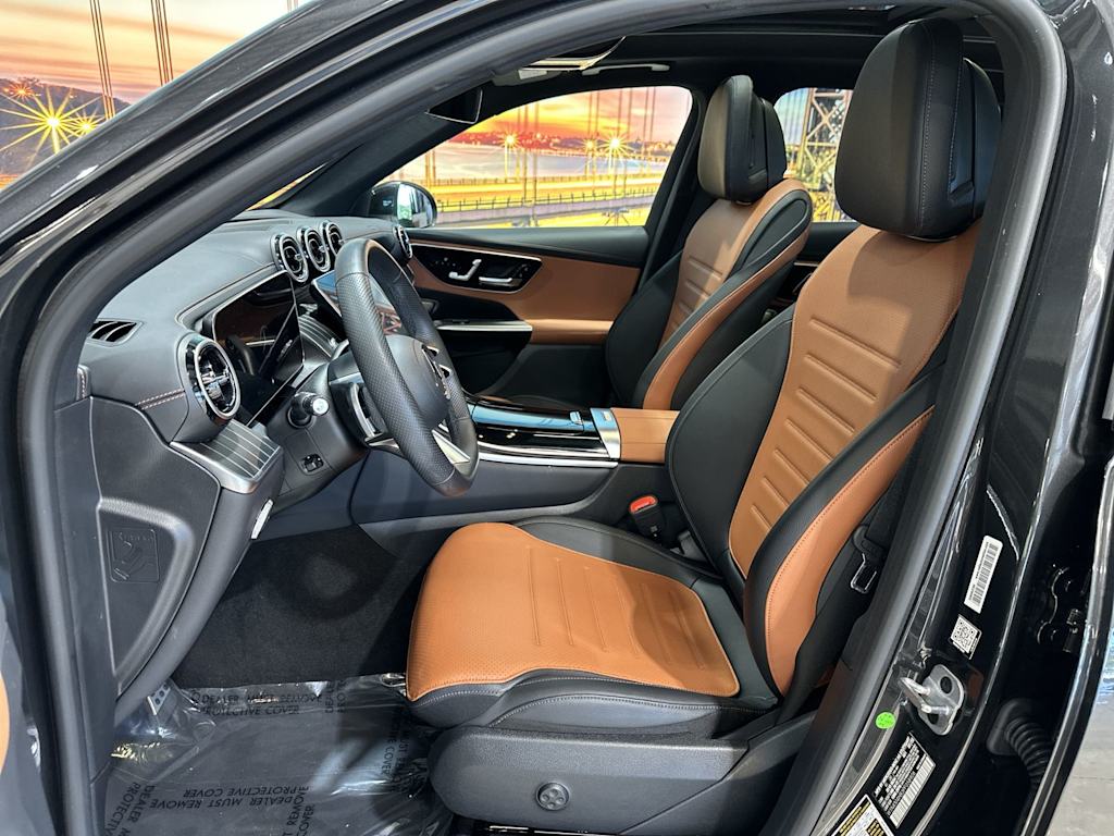 Thumbnail: 2023 Mercedes-Benz GLC - 12