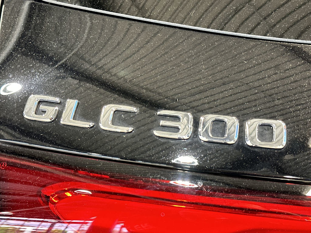 Thumbnail: 2026 Mercedes-Benz GLC - 7
