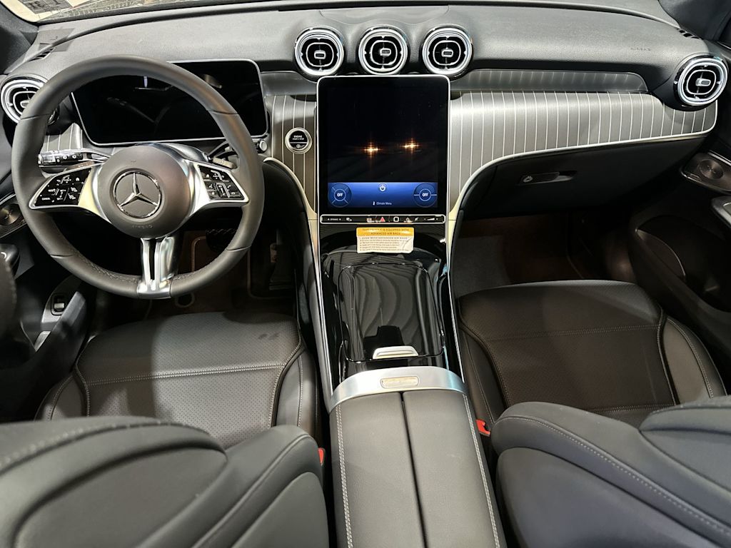Thumbnail: 2026 Mercedes-Benz GLC - 2