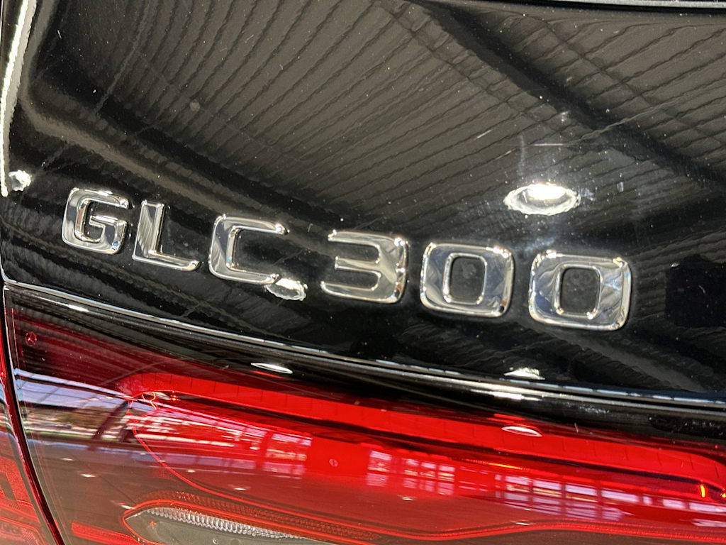 Thumbnail: 2026 Mercedes-Benz GLC - 7