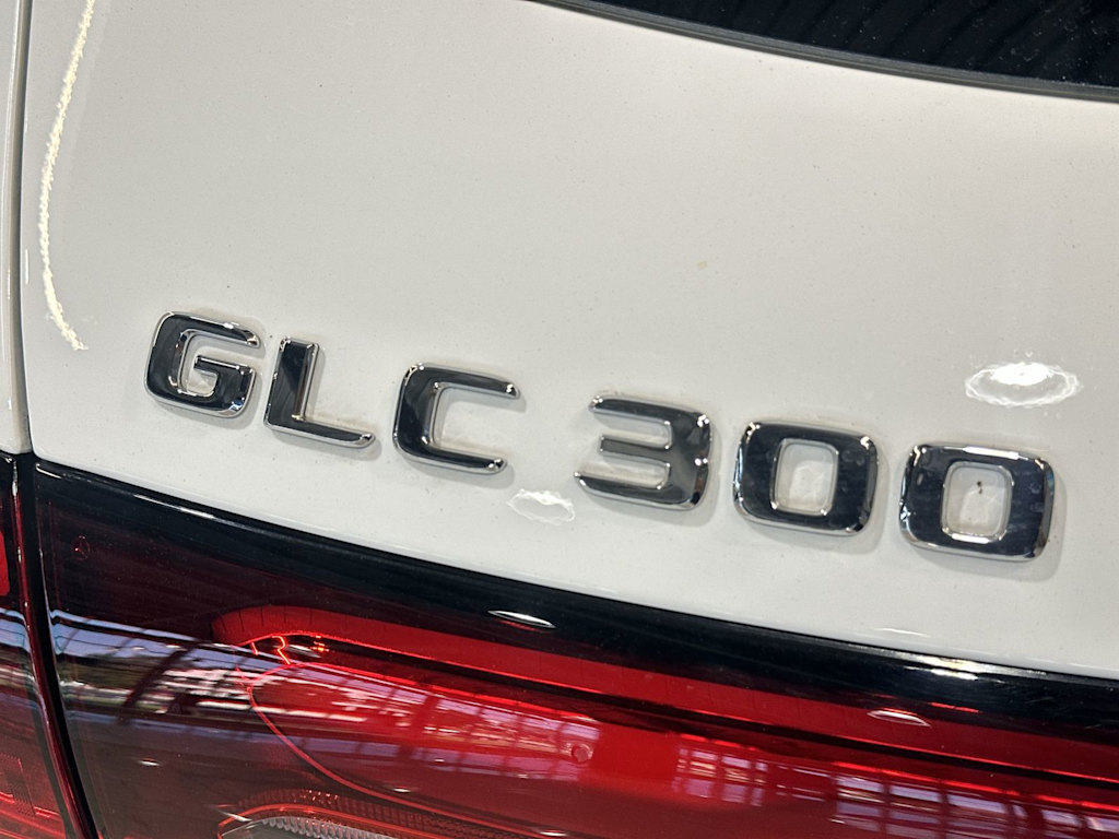 Thumbnail: 2026 Mercedes-Benz GLC - 7
