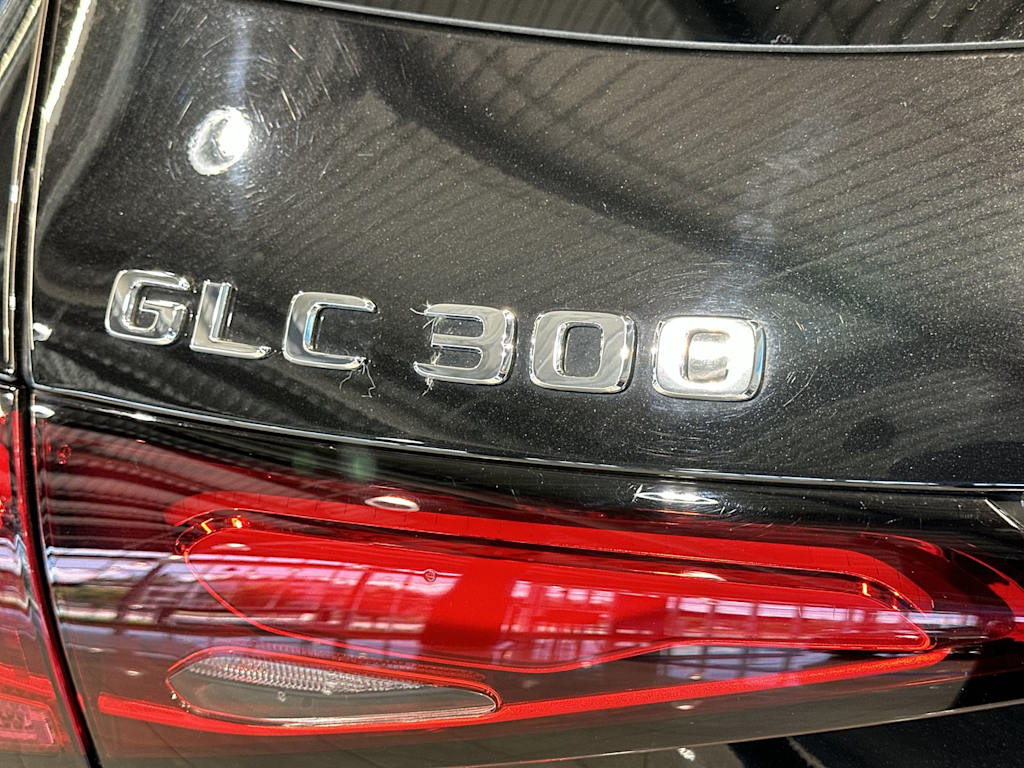Thumbnail: 2023 Mercedes-Benz GLC - 29