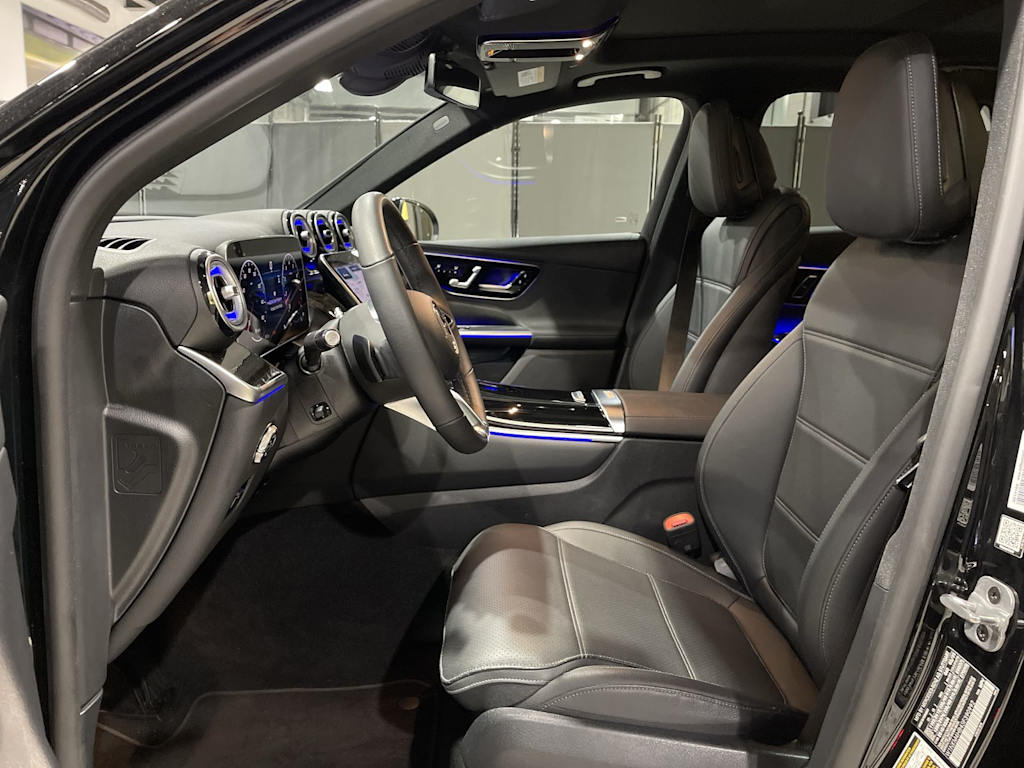 Thumbnail: 2025 Mercedes-Benz GLC - 12