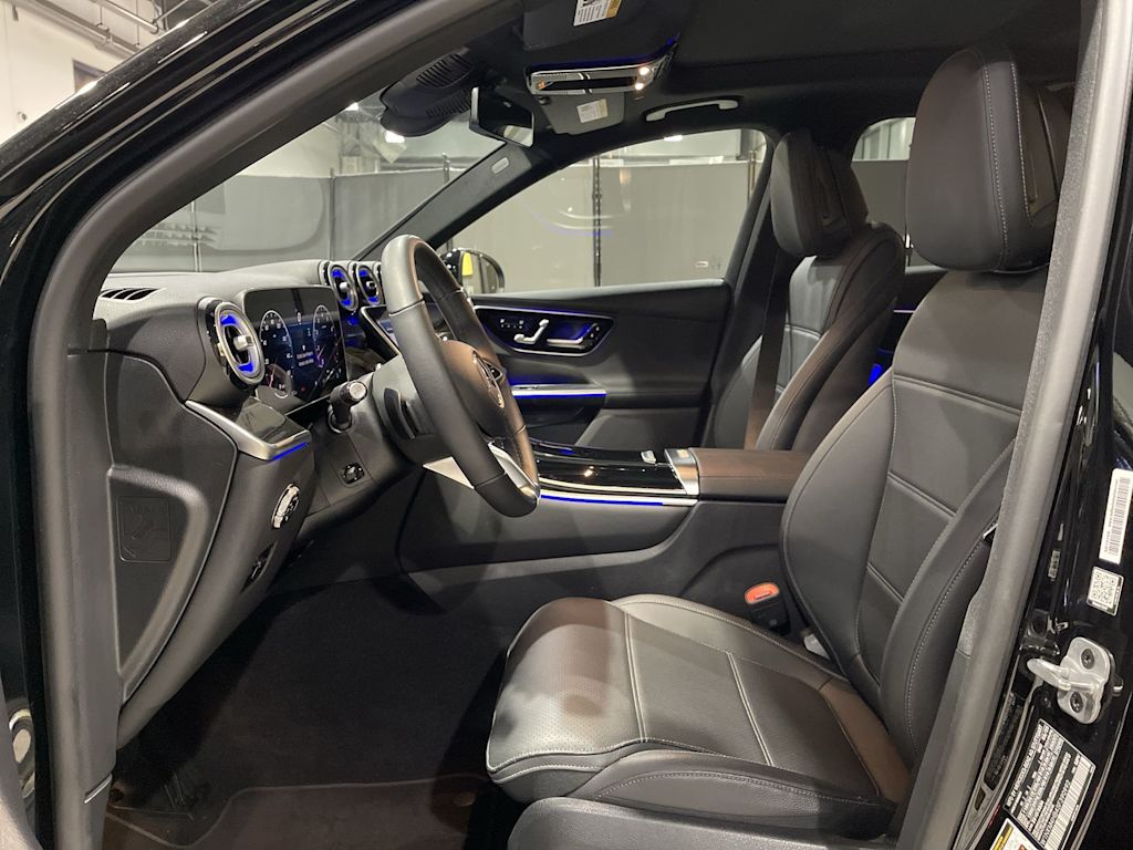 Thumbnail: 2025 Mercedes-Benz GLC - 11