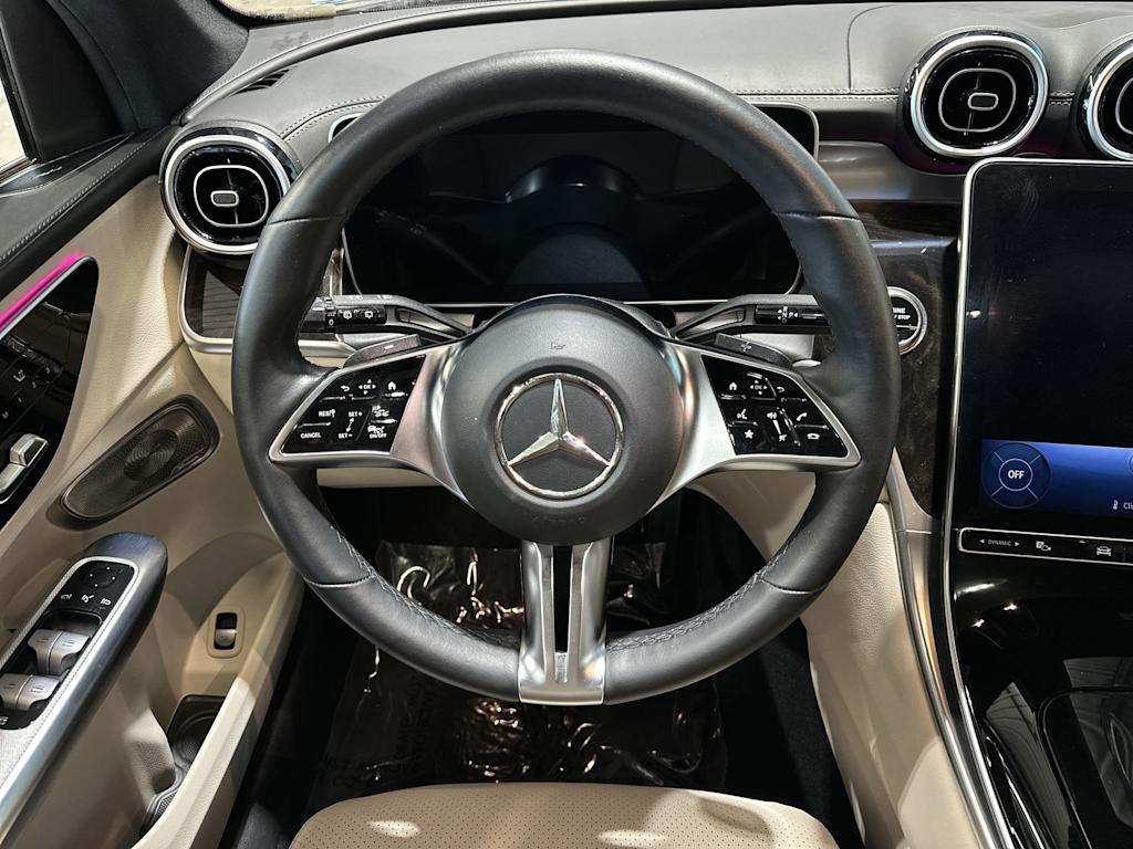 Thumbnail: 2024 Mercedes-Benz GLC - 10