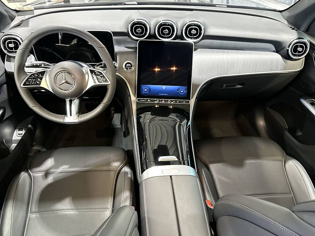 Thumbnail: 2026 Mercedes-Benz GLC - 10