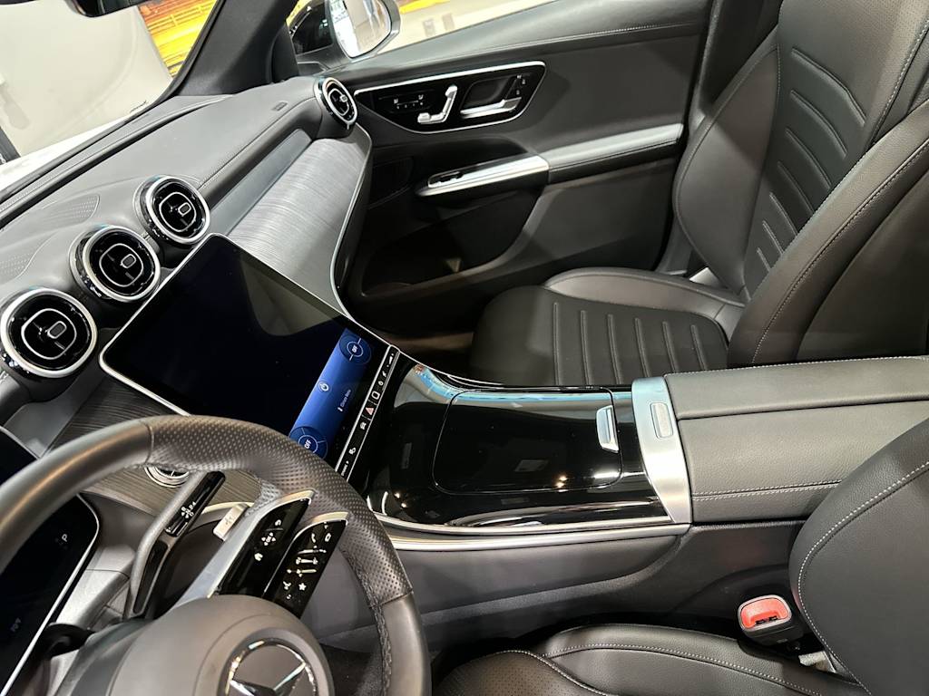 Thumbnail: 2026 Mercedes-Benz GLC - 32