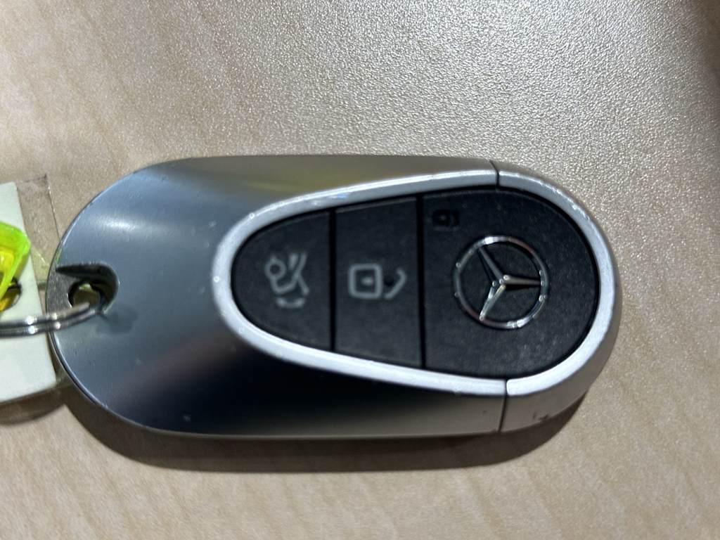 Thumbnail: 2023 Mercedes-Benz GLC - 33