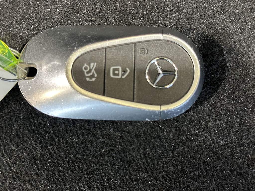 Thumbnail: 2023 Mercedes-Benz GLC - 16