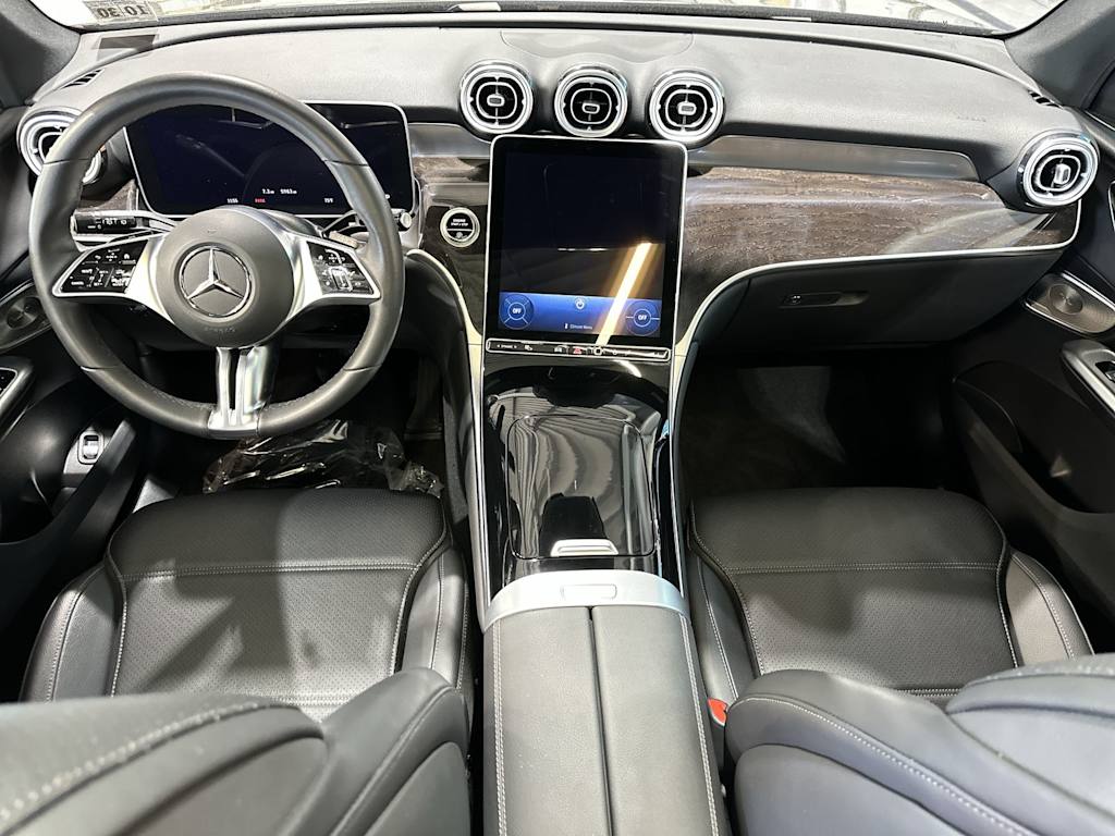 Thumbnail: 2026 Mercedes-Benz GLC - 2
