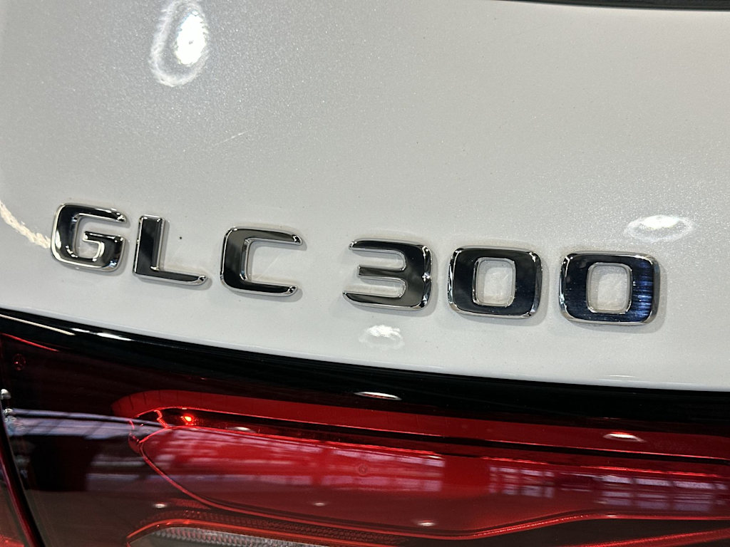 Thumbnail: 2026 Mercedes-Benz GLC - 7