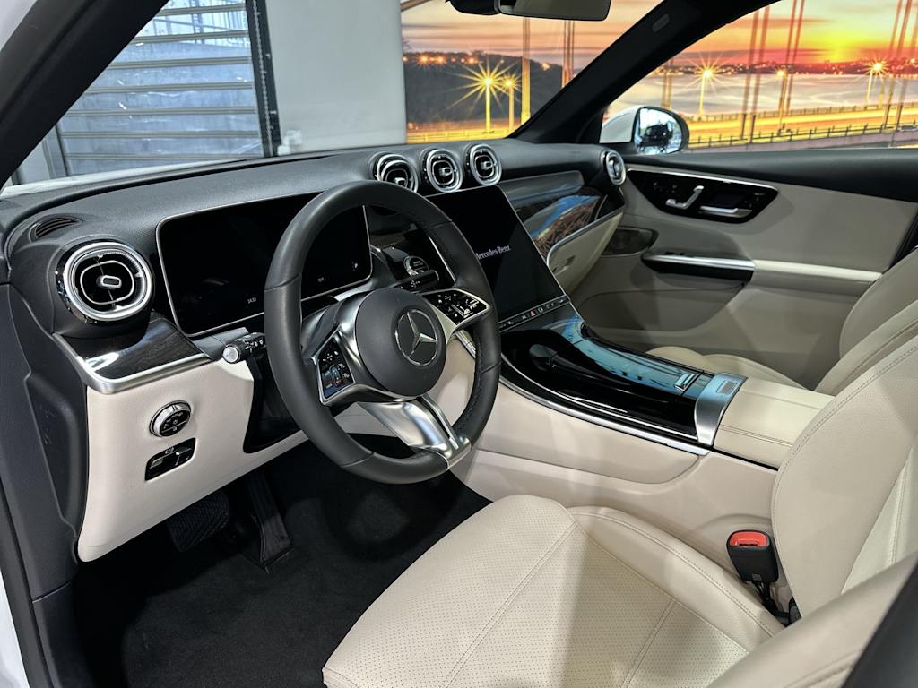 Thumbnail: 2026 Mercedes-Benz GLC - 2