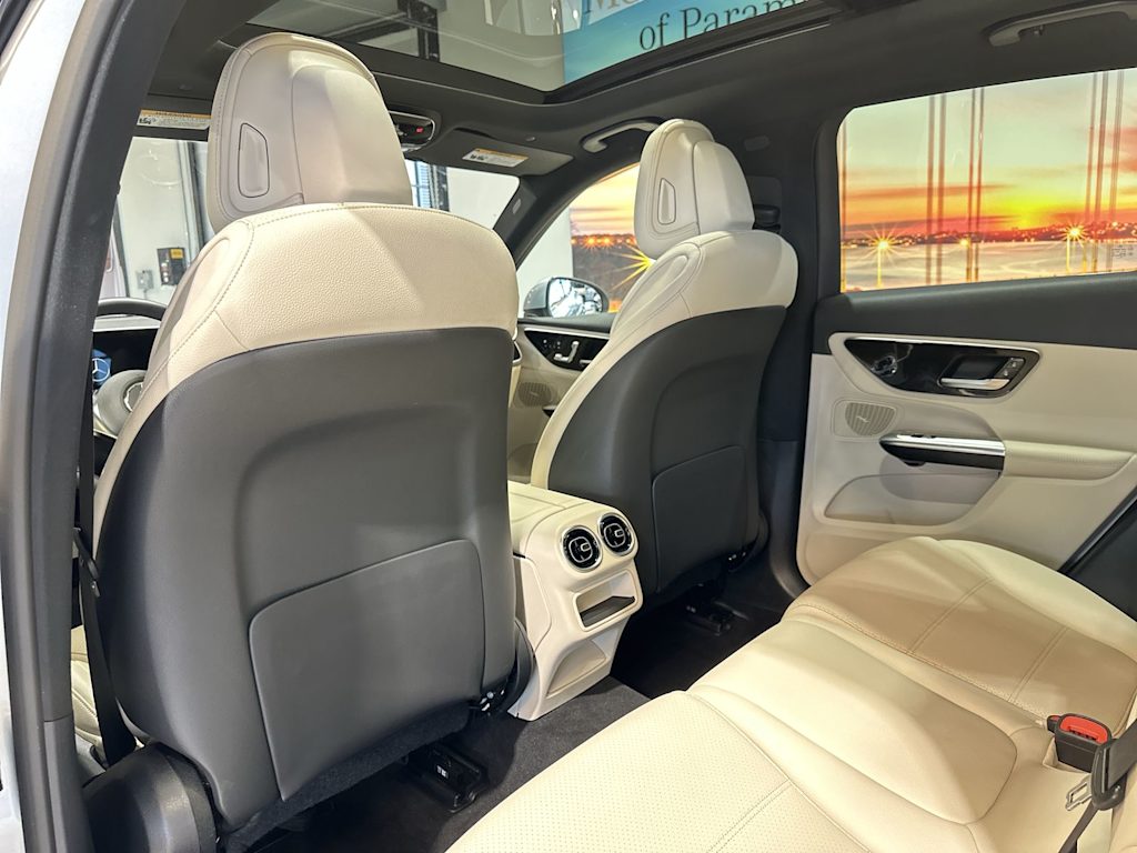 Thumbnail: 2026 Mercedes-Benz GLC - 13