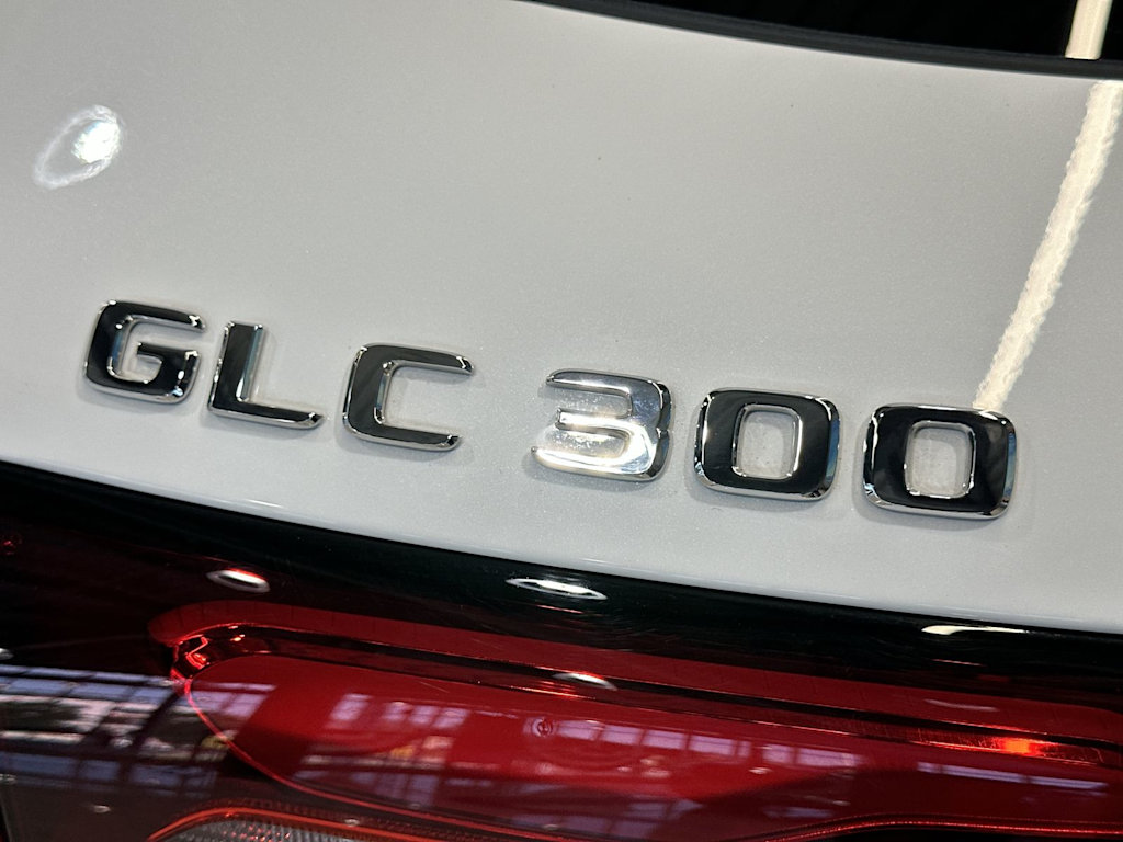 Thumbnail: 2026 Mercedes-Benz GLC - 7