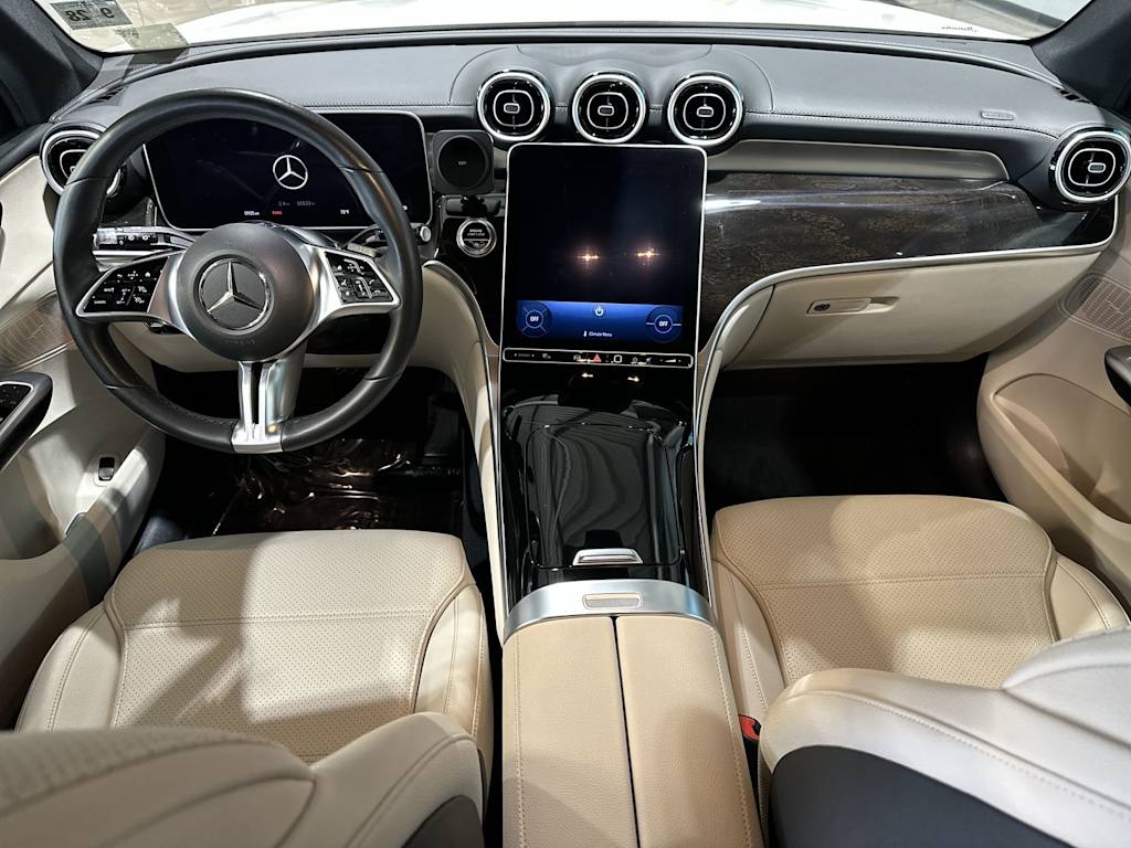 Thumbnail: 2023 Mercedes-Benz GLC - 2