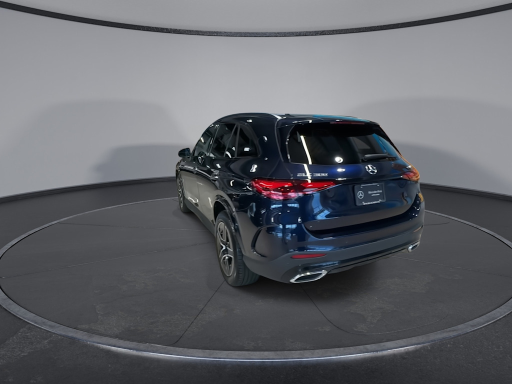 Thumbnail: 2023 Mercedes-Benz GLC - 7