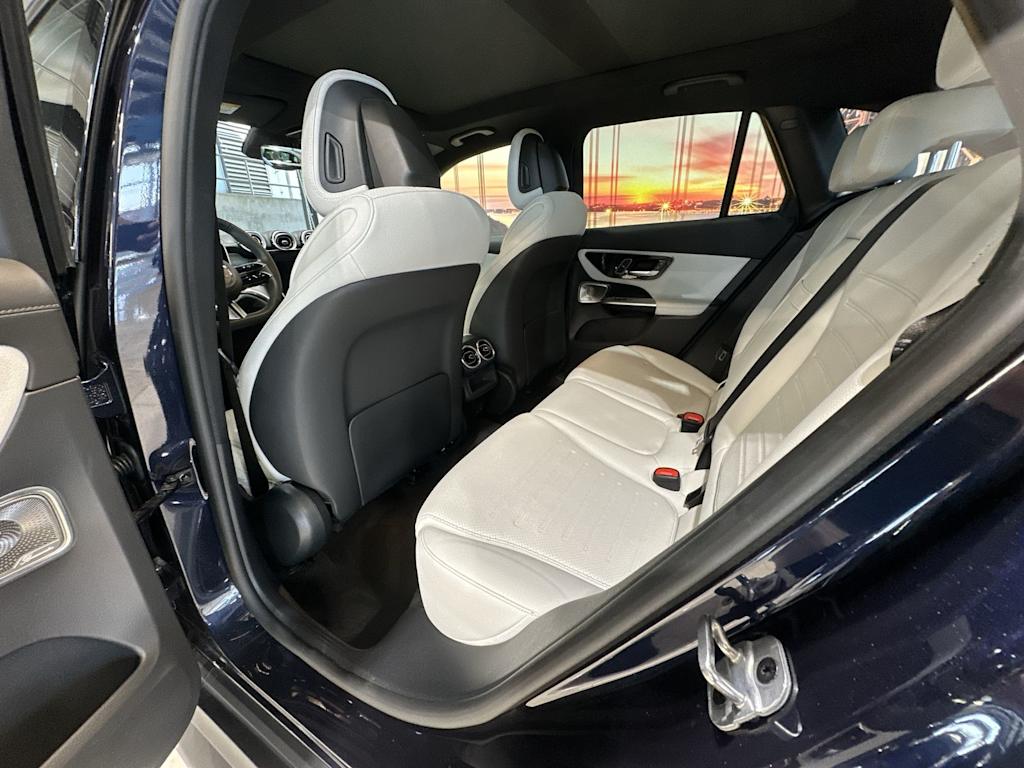 Thumbnail: 2023 Mercedes-Benz GLC - 13