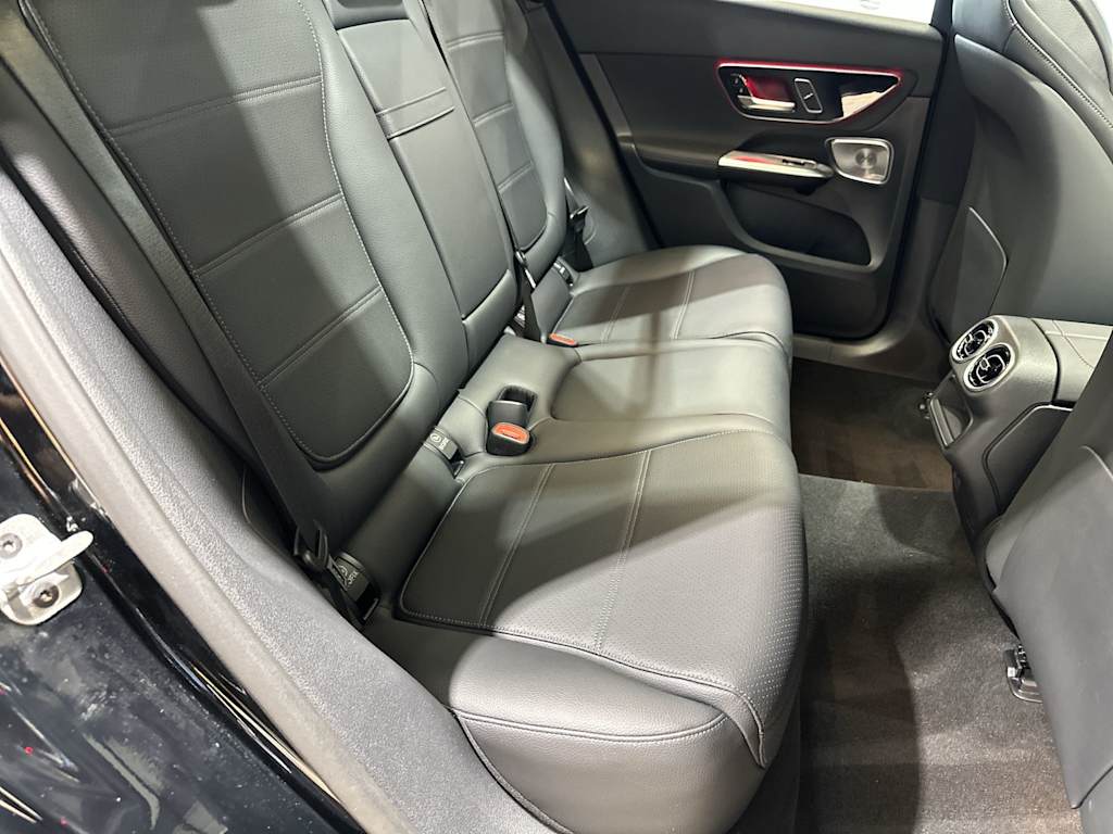 Thumbnail: 2026 Mercedes-Benz GLC - 31