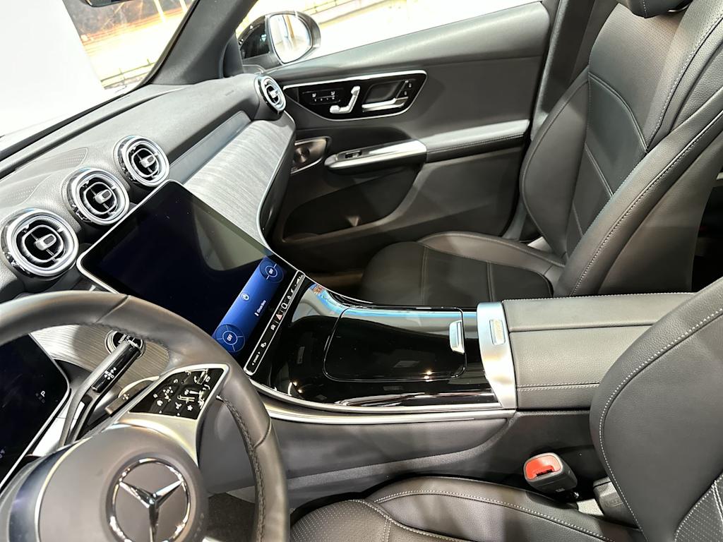 Thumbnail: 2026 Mercedes-Benz GLC - 32