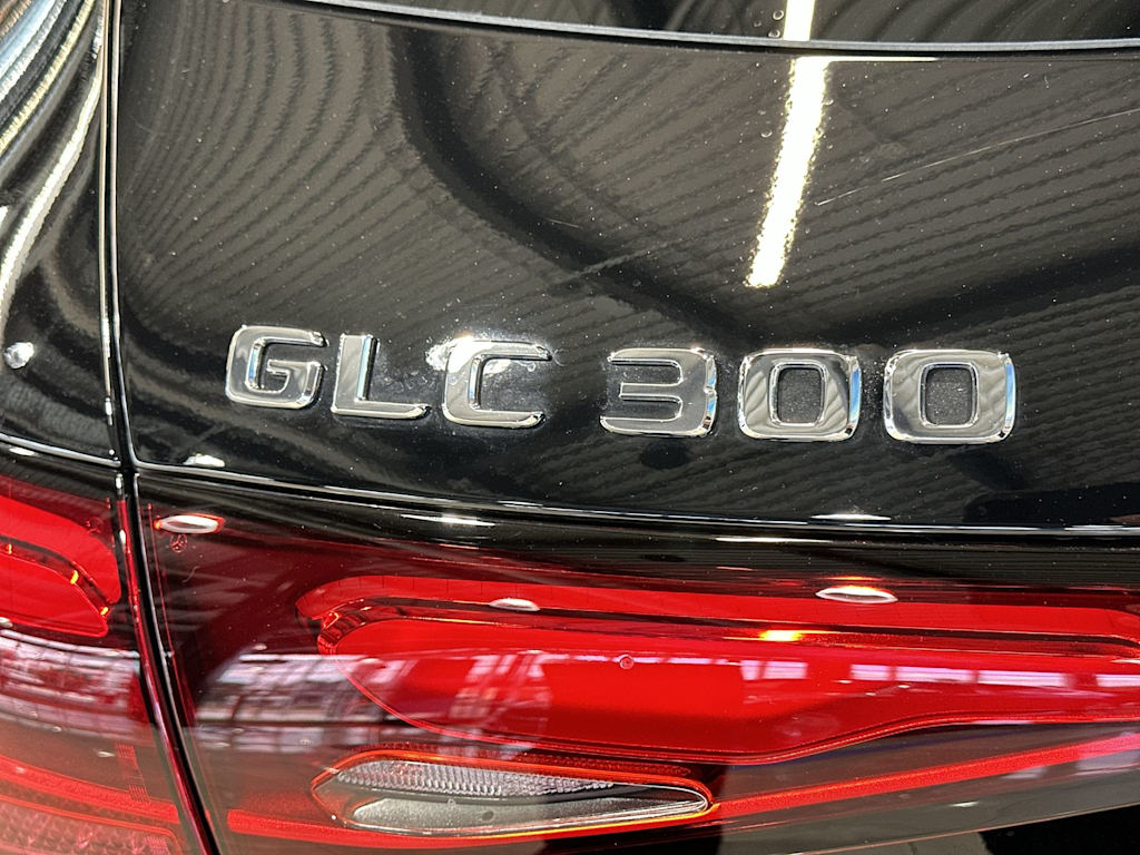 Thumbnail: 2026 Mercedes-Benz GLC - 7