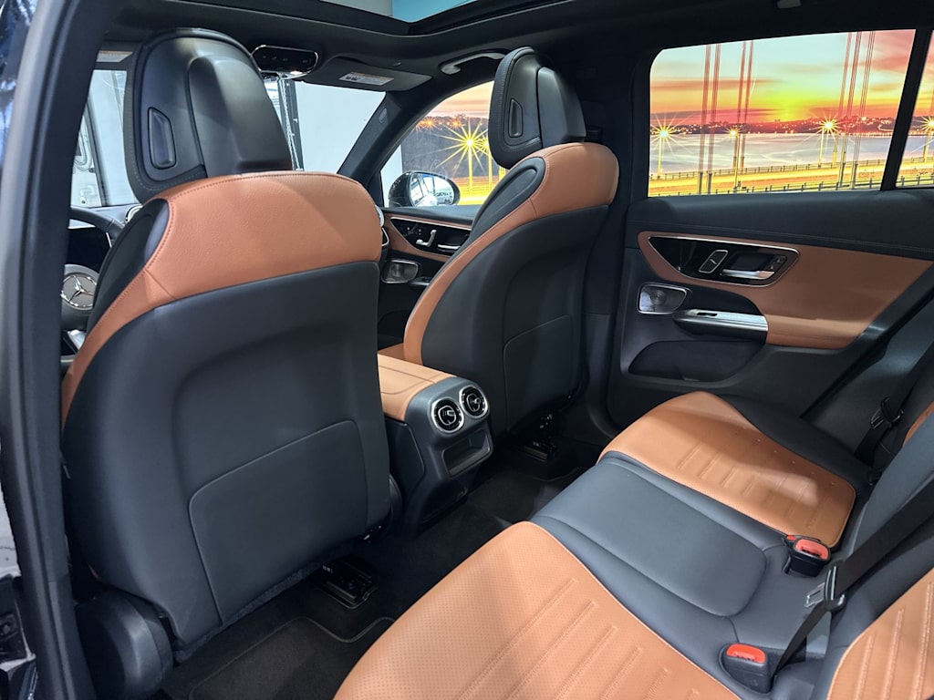 Thumbnail: 2026 Mercedes-Benz GLC - 13