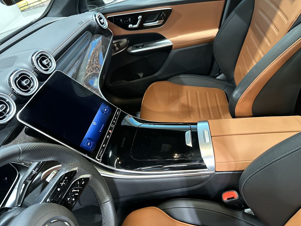 Thumbnail: 2026 Mercedes-Benz GLC - 33