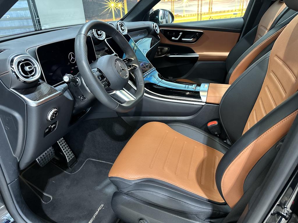 Thumbnail: 2026 Mercedes-Benz GLC - 11