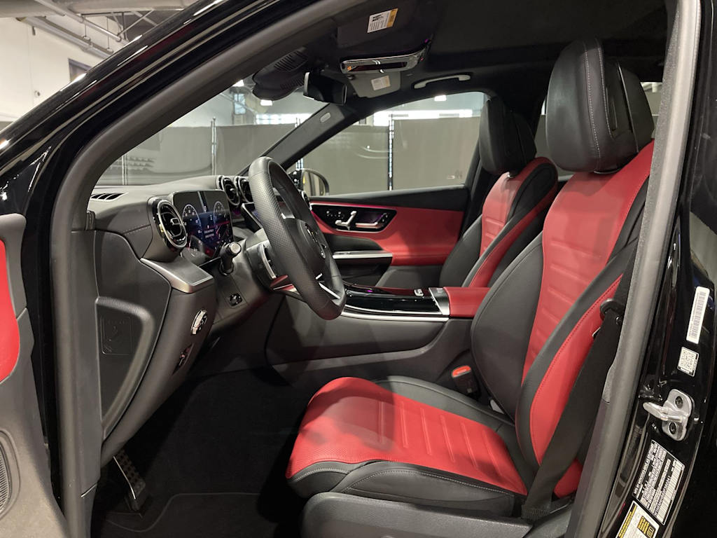 Thumbnail: 2025 Mercedes-Benz GLC - 11