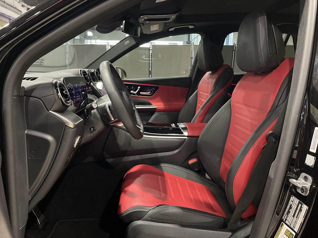 Thumbnail: 2025 Mercedes-Benz GLC - 12