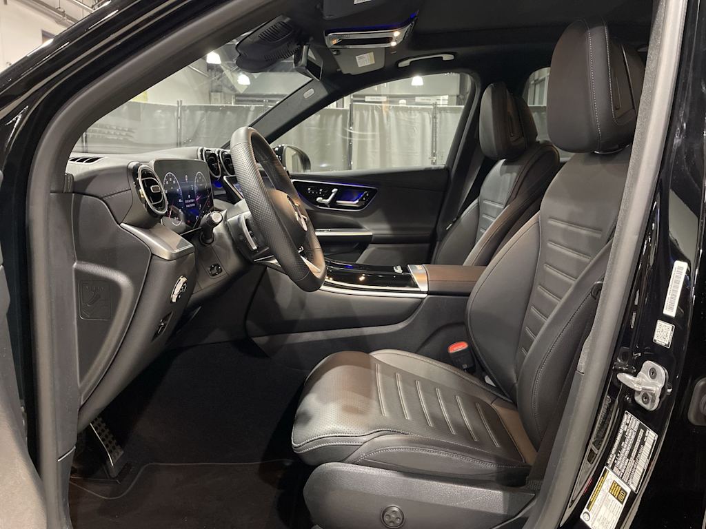 Thumbnail: 2025 Mercedes-Benz GLC - 11