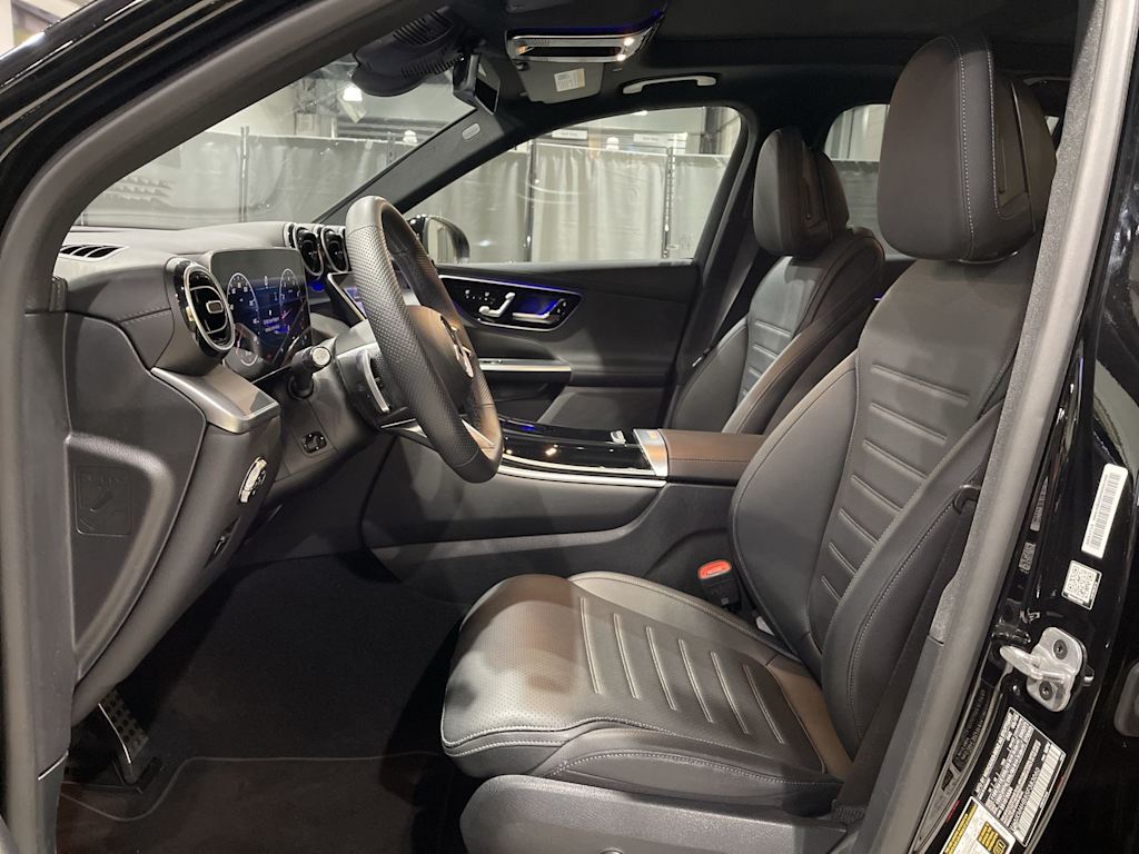 Thumbnail: 2025 Mercedes-Benz GLC - 12