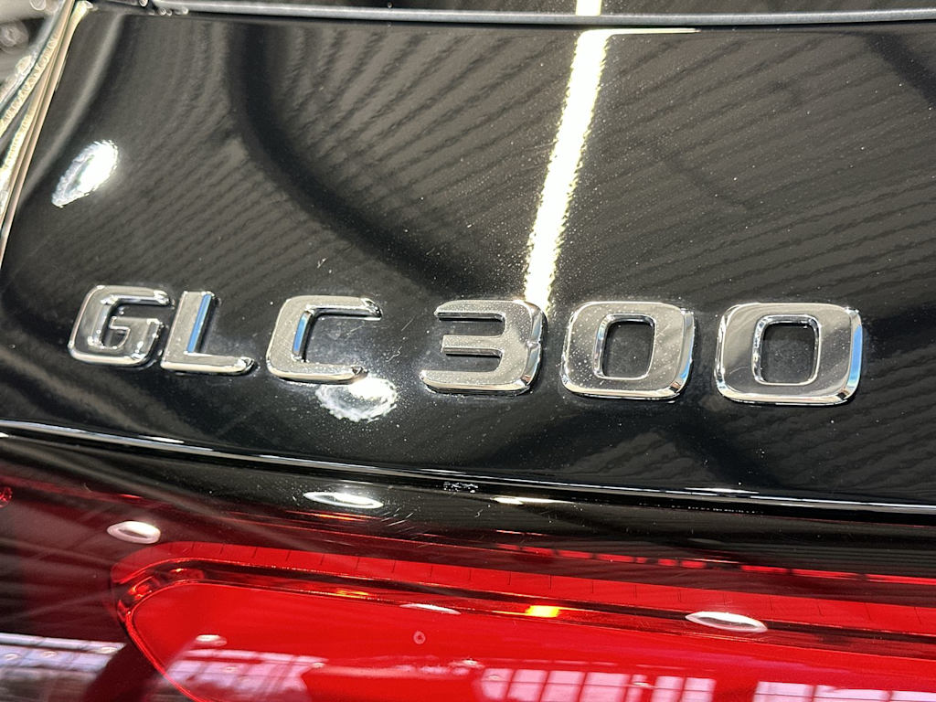 Thumbnail: 2026 Mercedes-Benz GLC - 30