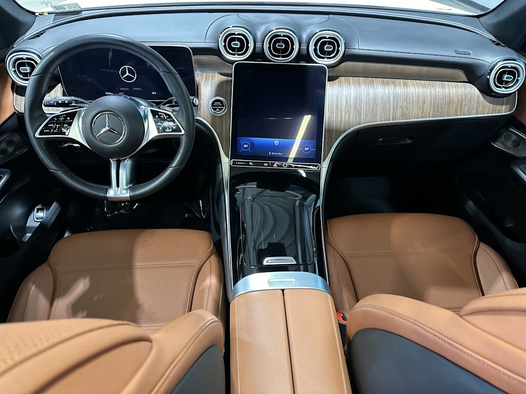 Thumbnail: 2023 Mercedes-Benz GLC - 10